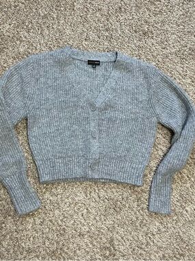 Cropped V-Neck Button Cardigan Sweater - Gray